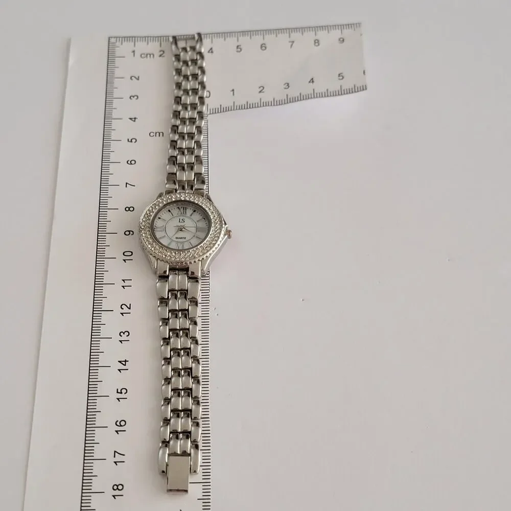 LS Womens Watch White Dial Silver Case Stainless Bracelet Quartz LS 15612